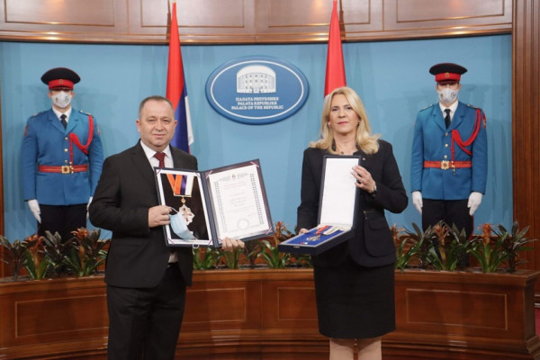 Bolnica "Sveti Vračevi" odlikovana ordenom zastave Republike Srpke