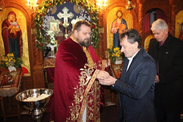 Ugljevik: Služena liturgija, načelnik Perić čestitao pravoslavnu Novu godinu