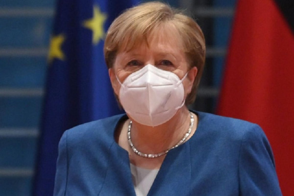 ANGELA MERKEL TRAŽI UVOĐENJE NOVIH MJERA Večeras razmatraju dalje korake u borbi protiv pandemije