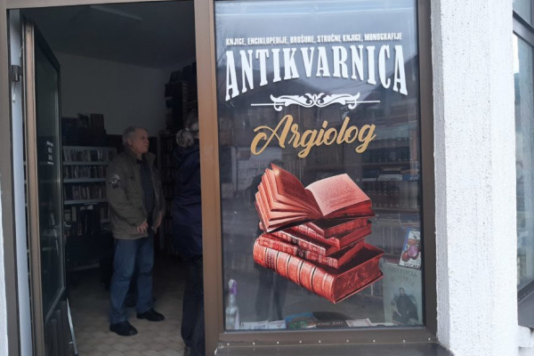 PRVA ANTIKVARNICA U BIJELJINI Vlasnik sebi ispunio želju, obradovao i sugrađane
