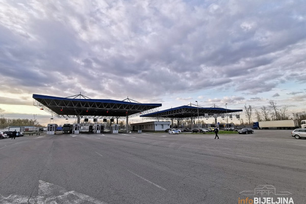 Na graničnom prelazu Rača preuzet državljanin Maroka OSUMNJIČEN ZA UBISTVO