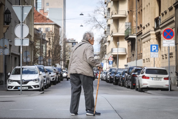 Slovenija neće popuštati mjere u narednim nedjeljama