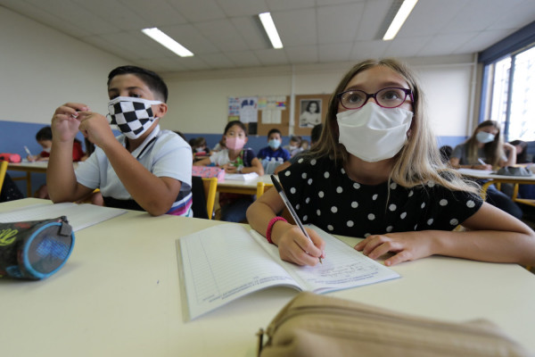 Korona u školama: Na početku drugog polugodišta virusom ZARAŽENO 18 UČENIKA