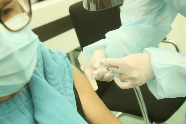 Vučić o borbi protiv korone: Namjeravamo da vakcinišemo i zdravstvene radnike iz Republike Srpske