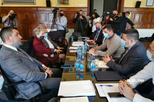 Posao pri kraju: Bijeljinci će se na gasovod moći priključiti iduće zime (FOTO)