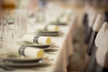 Da li je u redu naplatiti stolicu na svadbi, mreže se usijale od komentara