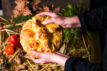 Pronašli ste kukuruz, pasulj ili pšenicu u česnici? Evo šta prema OBIČAJIMA trebate uraditi