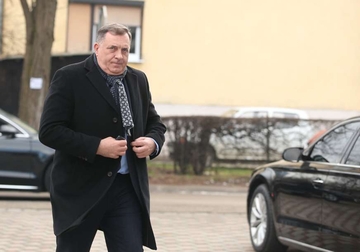 "Svi voze automobile, a jadikuju" Dodik savjetovao građanima da malo ugase motore