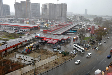 Olujno nevrijeme u Beogradu, vjetar obarao stabla, padao grad (VIDEO)