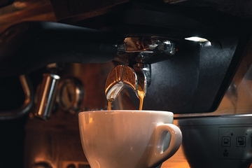 UGOSTITELJI ŠIROM SRPSKE PODIGLI CIJENE KAFE Da li ima osnova za toliko poskupljenje?