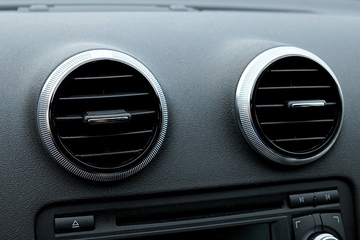 Kupio novi Audi i pritisnuo funkciju "klime", dobio nešto neočekivano