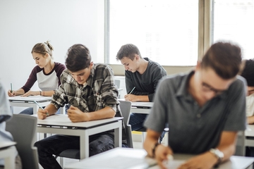 Pandemija odgodila malu maturu u Srpskoj, đaci ove godine bez testiranja