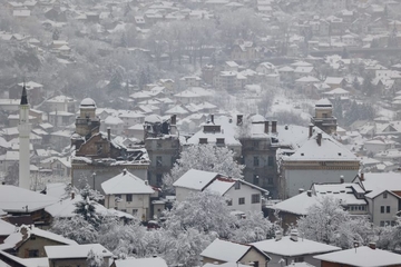 Snijeg u aprilu zadao muke vozačima