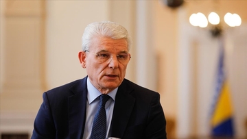 Džaferović: Ne interesuje me razgovor Vučića i Dodika