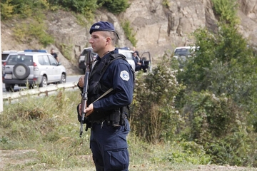 Policija potvrdila, pucano na policajca u civilu kod Gračanice