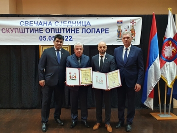 Vučić i Kojadinović dobitnici Povelje opštine Lopare (FOTO)