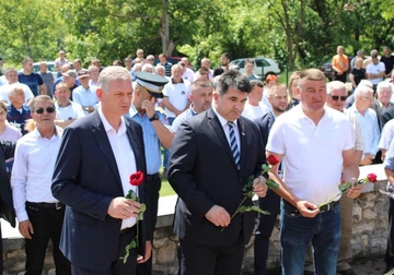Pomen stradalim borcima kod Lopara: Obilježeno trideset godina od formiranja Druge majevičke brigade