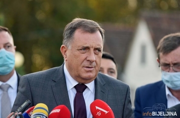 Dodik: Povećanje plata i penzija će pomoći socijalno ugroženom stanovništvu