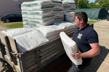 Gradonačelnik Bijeljine zamijenio kabinet njivom, 1.maj proslavio radeći