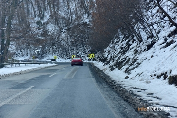 Snijeg na kolovozu u višim predjelima 