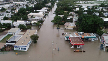 Rekordne poplave u Australiji, helikopterima evakuišu stanovnike
