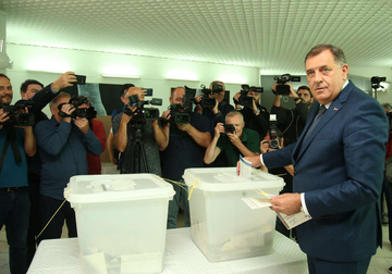 BROJANJE GLASOVA PRI KRAJU Dodik ubjedljivo vodi ispred Trivićeve