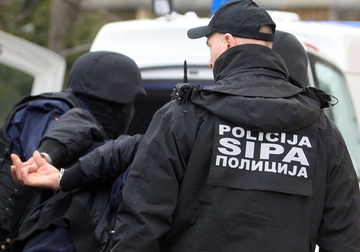 Velika akcija SIPA zbog droge: Upali i u zatvor, 10 uhapšenih