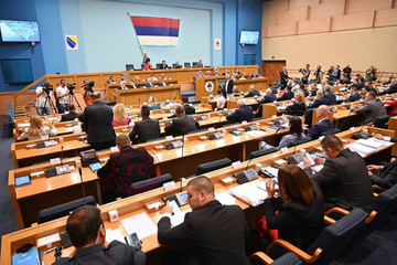 Poslanici odbili skidanje tačke s dnevnog reda o kriminalizaciji klevete