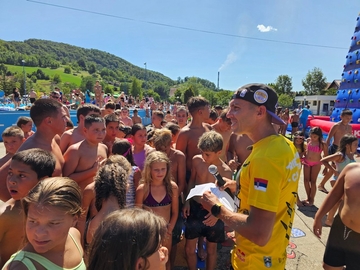 Ugljevički bazeni ugostili mališane: Održane nezaboravne "Igre bez granica" (FOTO)