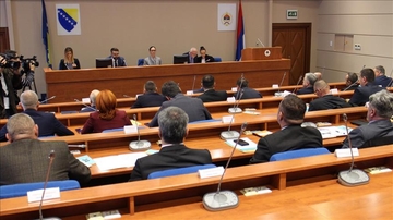 Na „bijelom hljebu“ 13 delegata iz Vijeća naroda RS