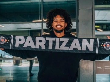 Itan Tompson stigao u Beograd i poslao snažnu poruku navijačima Partizana: „Spreman sam da se borim“