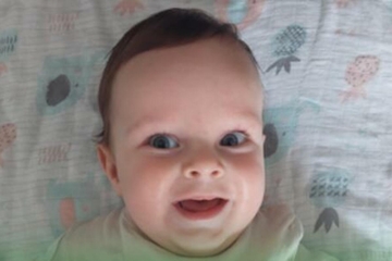 Mali Vukan slavi prvi rođendan: Njegovo stanje se poboljšava, sam drži flašicu i uzima igračke