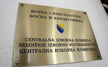 Revizori otkrili niz nepravilnosti u finansijskom poslovanju: Samo 14 partija nije prekršilo zakon