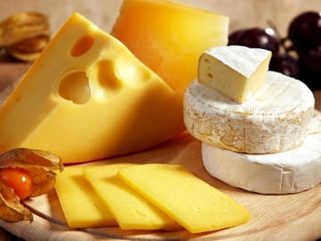 Stručnjaci upozoravaju: Plastična folija najgore mjesto za čuvanje sira