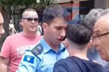 Policajac hvatao srpskog maturanta za vrat (VIDEO)