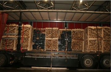 Vozač kamiona iz BiH "pao" u Hrvatskoj: Osumnjičen da je robu krijumčario u drvima