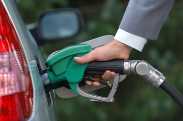 Gorivo na pumpama u Srpskoj u prosjeku jeftinije 20 feninga