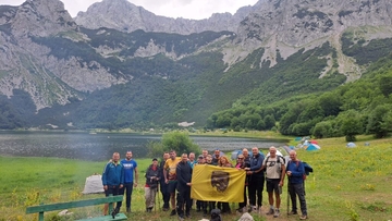 Članovi PU “Panteri“ učestvovali u saveznoj akciji “Vidovdanski uspon na Maglić“