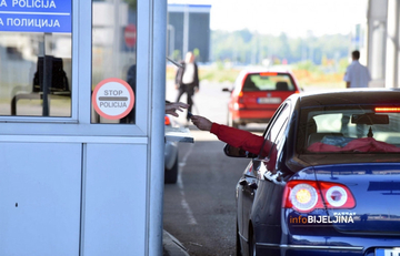 Ovo građani BiH najviše švercuju preko granice: “Odjeća, cigarete, aroma za nargilu, lijekovi za potenciju…”