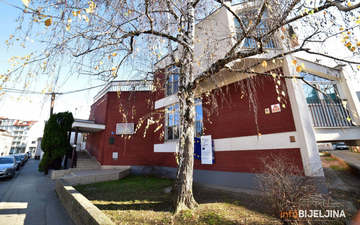 Radnici vrtića "Čika Jova Zmaj" poručuju: Hoćemo plate, a ne politička prepucavanja