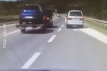 Potjera na auto-putu u Srbiji: Probio ogradu na naplatnoj rampi, pružao otpor policajcima (VIDEO)