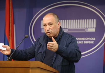 „Stevandić obmanuo javnost“ Crnadak poručio da predsjednik NS RS treba PODNIJETI OSTAVKU