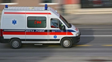 Nekadašnji premijer Srbije pao sa kuće, prevezen u bolnicu!