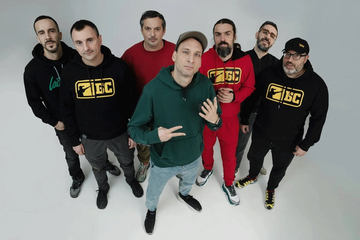 Beogradski sindikat: Plaćeni huligani su nas napali na bini