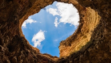 U VALJEVU OTKRIVENA NAJVEĆA PEĆINSKA GROBNICA U EVROPI: Podzemno Aždajino jezero nakon pada nivoa vode iznedrilo naučno otkriće