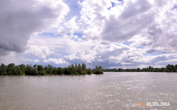 Upozorenje građanima: Raste vodostaj zbog naglog topljenja snijega