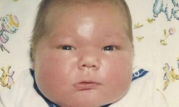 Na rođenju imao 7,3 KG, šokirao i svoju majku, ušao u Ginisovu knjigu - a evo kako izgleda DANAS (FOTO)