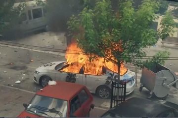 KFOR nasilno razbio protest u Zvečanu: "Sedeli smo mirno kada su krenuli da nas tuku"