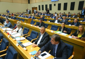 Šta o političarima govori njihov rječnik: Od PRIMITIVACA pristojni teško dolaze do izražaja