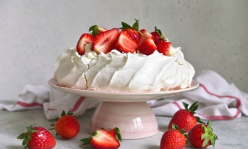 Najkremastiji ljetni kolač od samo 3 sastojka